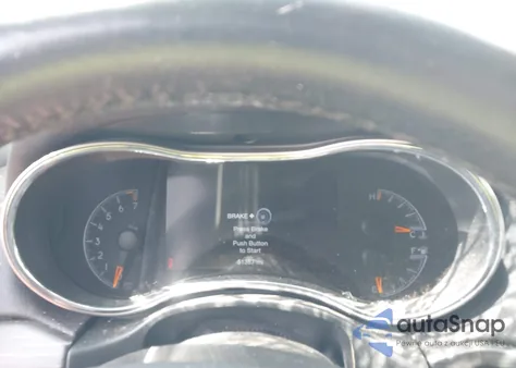 2020 Jeep Grand Cherokee Laredo E 4X4 z USA, uszkodzony, nr VIN 1C4RJFAG4LC143667